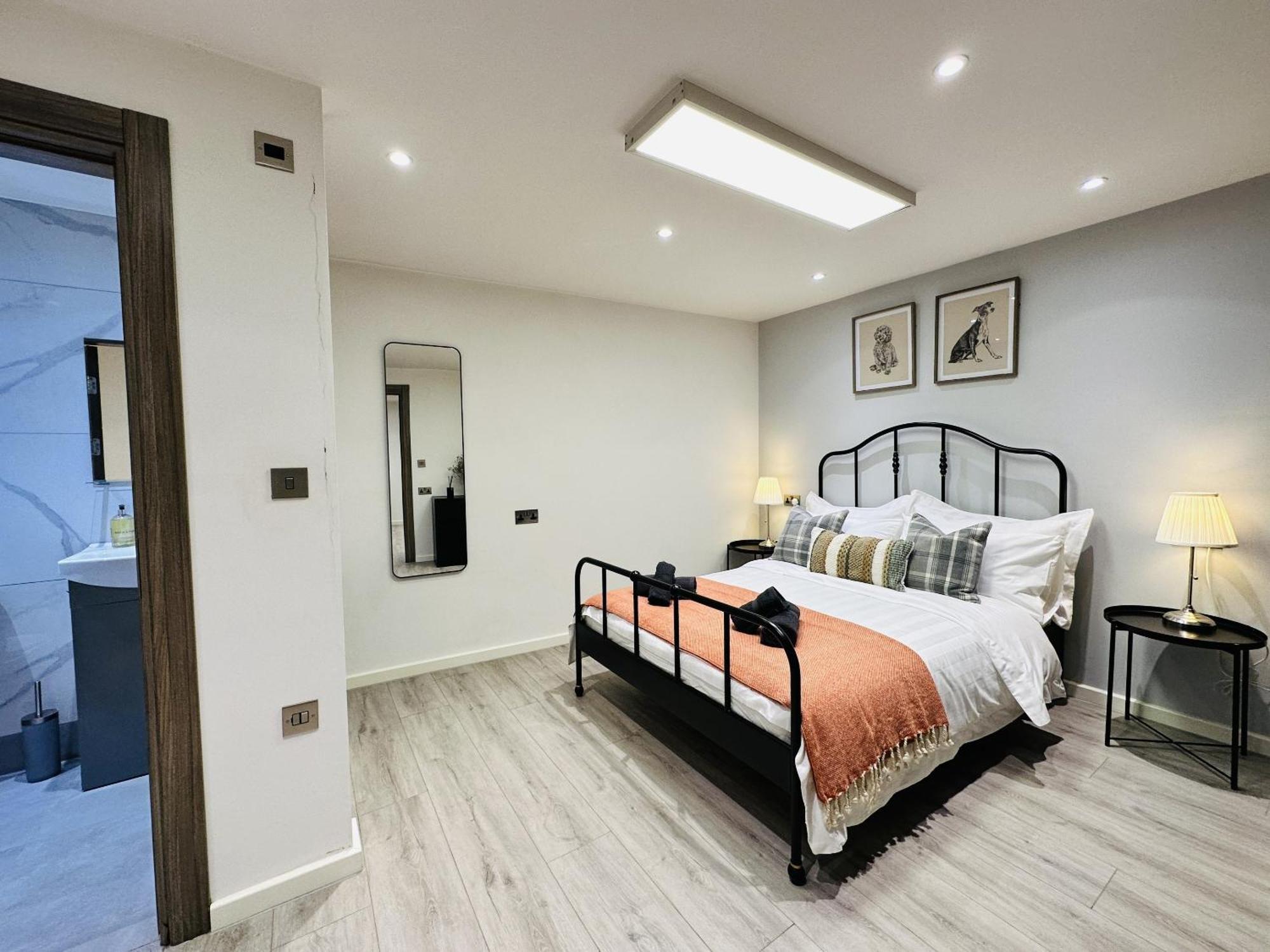 Goldersgreen By Sleepy Apartment